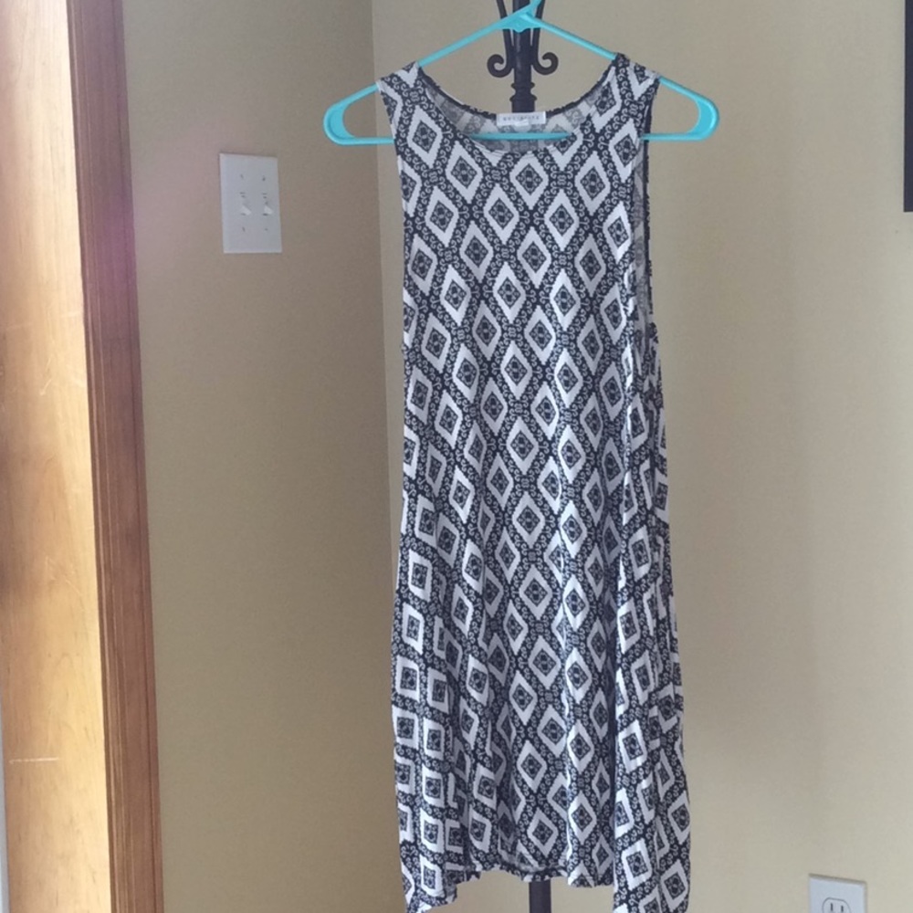 SOCIALITE Black & White Print Dress - Size Small